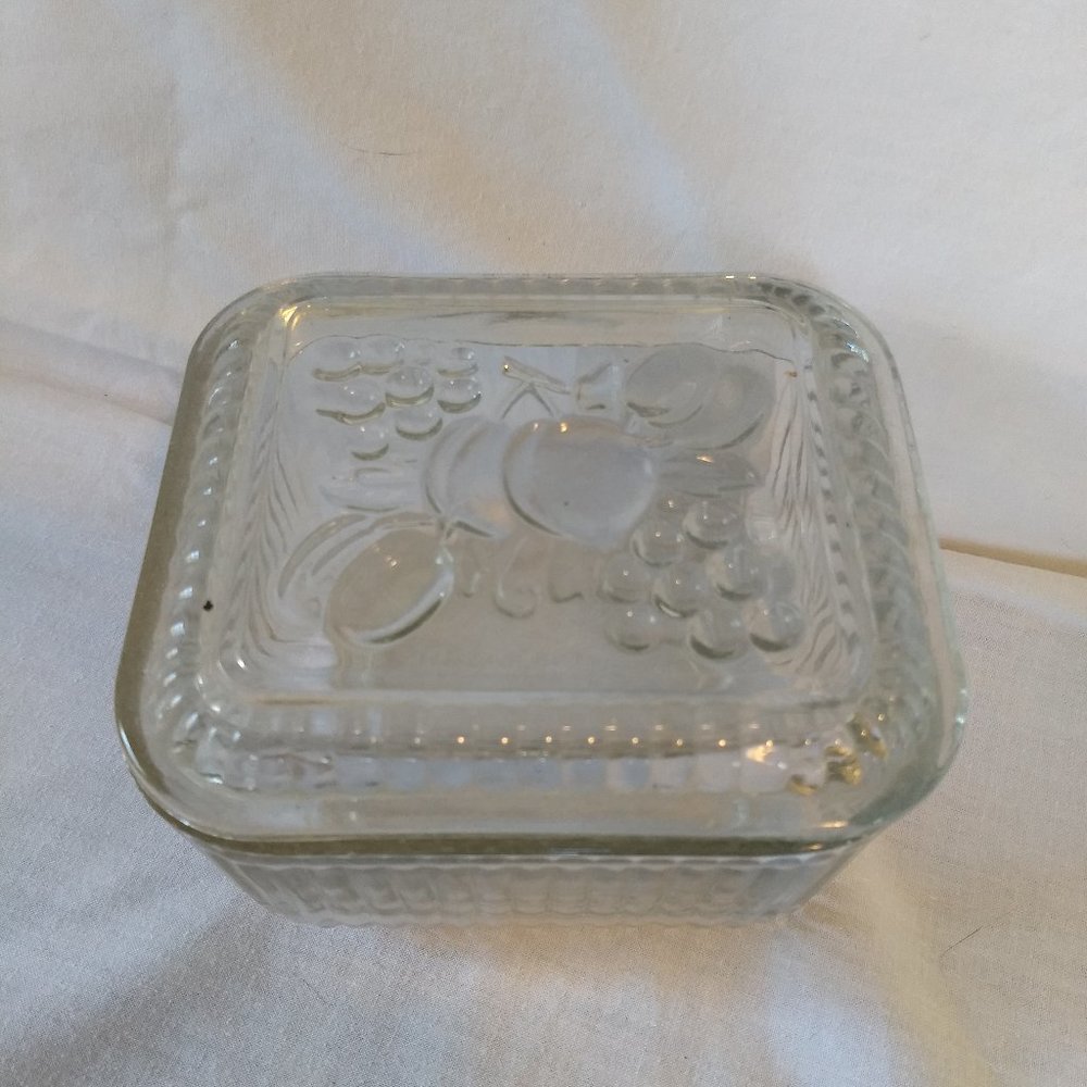 Vintage Federal Refrigerator Dish w/lid Ribbed Clear Glass Peaches & Cherries
